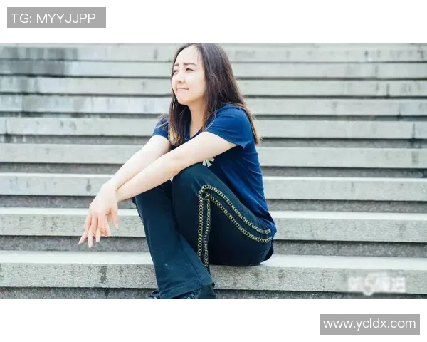 全运会甜美一幕！姐弟恋揭露，冠军当众吻亚军，20岁美人闭眼享用